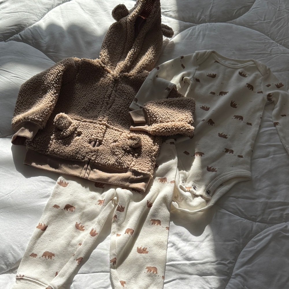 Cozy Brown and Cream Bear Print Set (18M) NWOT